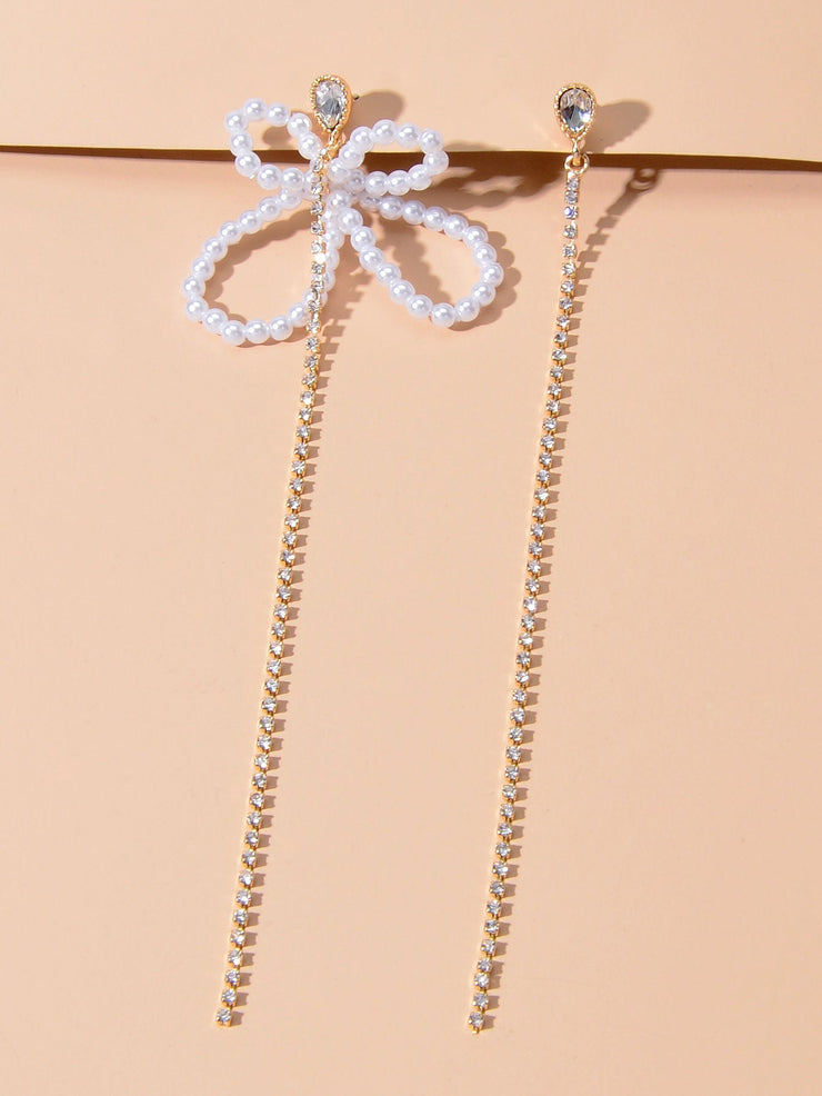 Sweet Pearl Beads Flower Rhinestone Long Gold Chain Asymmetric Pendant Earrings - Freeyouthzbandz