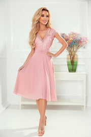 Numoco 381 - 1 LINDA - chiffon dress with lace neckline - dirty pink - Freeyouthzbandz