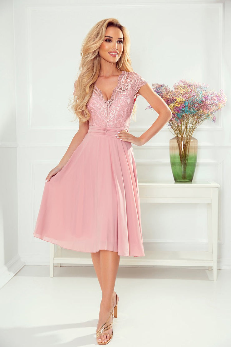Numoco 381 - 1 LINDA - chiffon dress with lace neckline - dirty pink - Freeyouthzbandz
