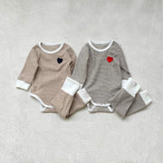Autumn Arrival Baby Unisex Long Sleeves Heart and Striped Pattern Onesies and Pants Sets